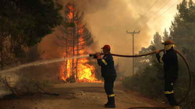 Sakız Adası’ndaki yangın kontrol altına alındı