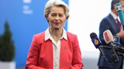 AB Ombudsmanı, 2023 Girit tatili nedeniyle von der Leyen’i azarladı