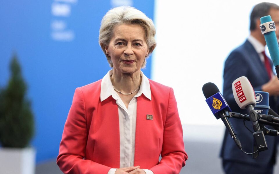 AB Ombudsmanı, 2023 Girit tatili nedeniyle von der Leyen’i azarladı